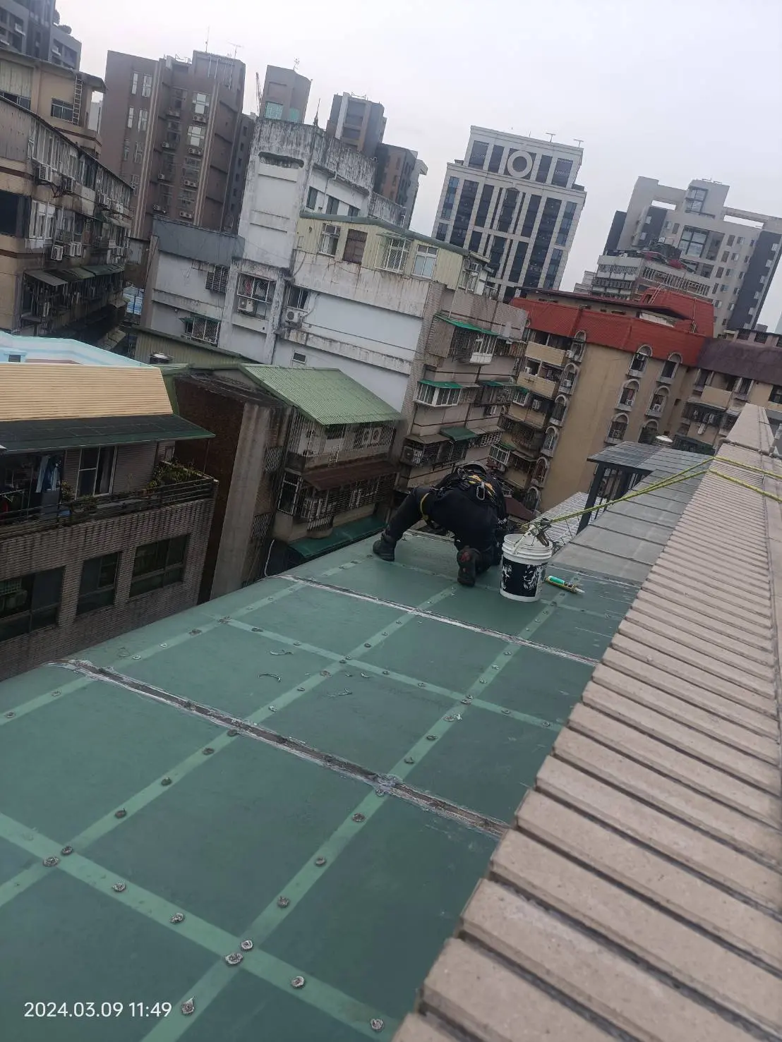 外牆防水一定要注意，避免屋外下大雨，室內下小雨!! 封面
